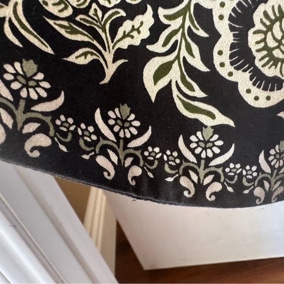 Alice + Olivia Florence Gown - Picture 11 of 11